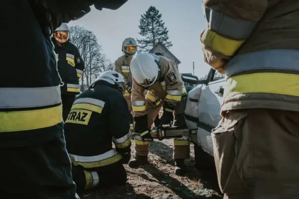 Strażacy z OSP Karlino i OSP Zajączkówko szkolili się z obsługi dronów